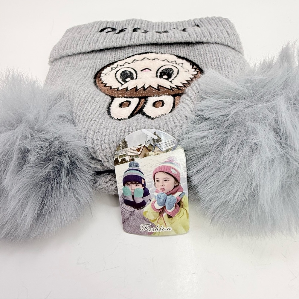 Gray Labubu Knit Pom-pom Beanie - Picture 5 of 10